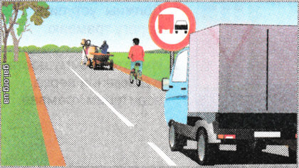 Чи дозволено водієві цього вантажного автомобіля виконати обгін велосипеда і гужового воза?