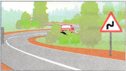 Якими повинні бути дії водія легкового автомобіля при вимушеній зупинці, якщо видимість дороги в одному з напрямків менше ніж 100 м?