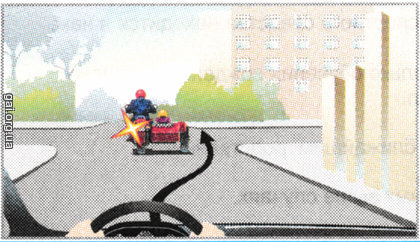 Об'їзд мотоцикла по напрямку, вказаному стрілкою на зображеному перехресті: