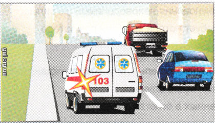 Разрешается ли водителю кареты скорой медицинской помощи обогнать одновременно оба автомобиля на этом участке дороги?