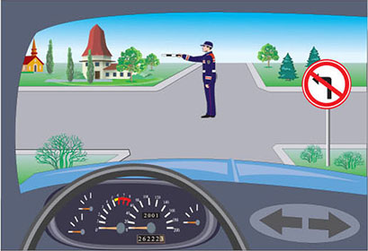 Як повинен учинити водій, якщо регулювальник направляє його на дорогу, в’їзд на яку забороняє дорожній знак?
