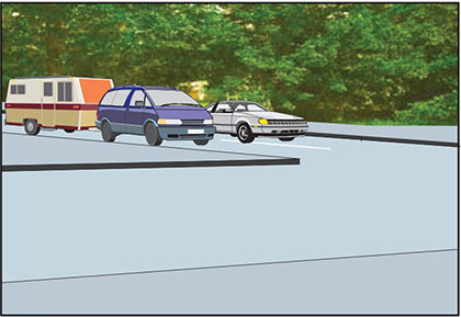 Разрешается ли обгонять автопоезд в данной ситуации, если он движется со скоростью менее 30 км/ч?