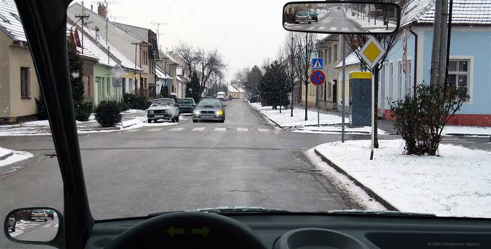 Рухаючись прямо, Ви маєте намір зупинитися за 20 м від перехрестя. Чи можете Ви це зробити у  проілю...