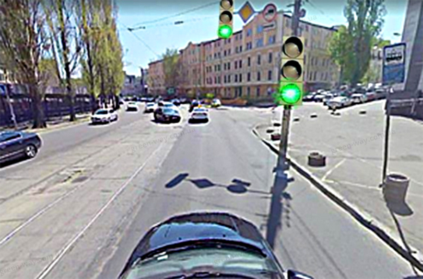 Ви наближаєтесь до перехрестя, Ваші дії: