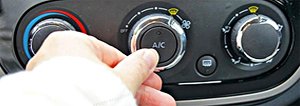 Використання кондиціонера під час руху впливає на роботу автомобіля, а саме на: