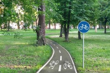 Доріжка з покриттям поза межами проїзної частини вулиці та/або дороги, розташована окремо чи суміжно...
